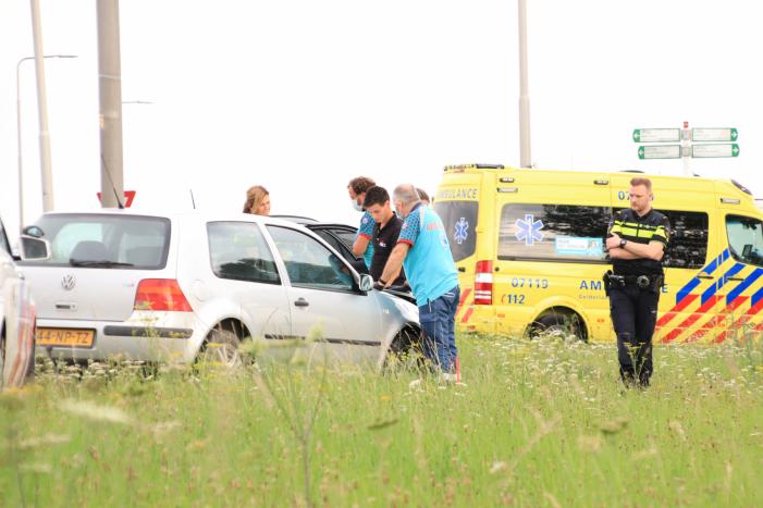 Forse schade bij aanrijding voor rotonde