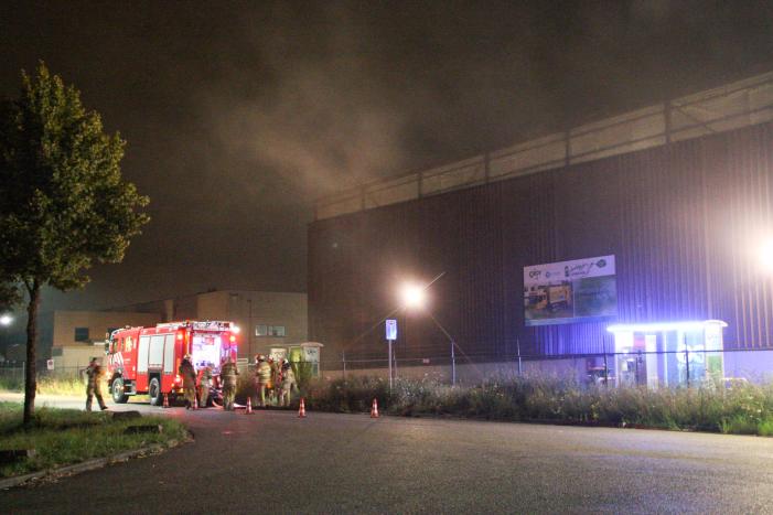 Forse brand in overslaghal afvalverwerker