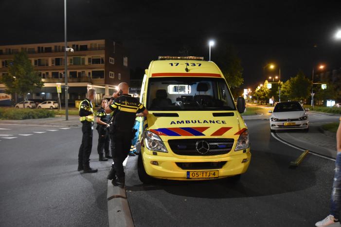 Bestuurder onder invloed morfine crasht op rotonde