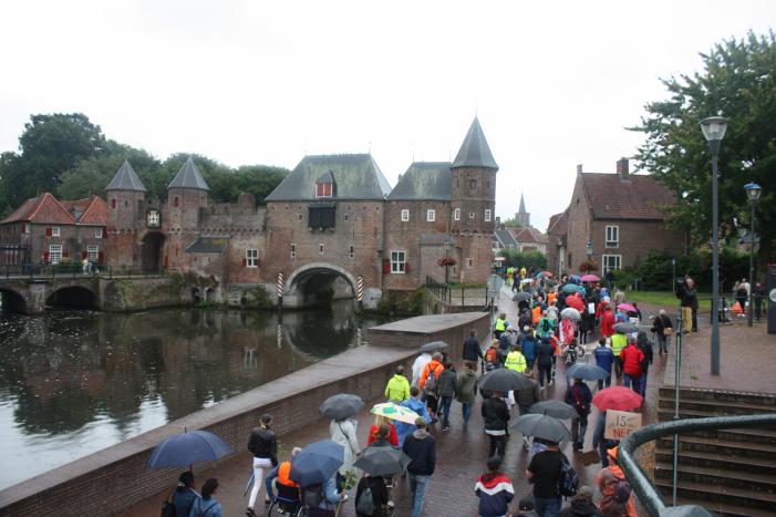 Demonstratie tegen spoedwet en anderhalve meter samenleving