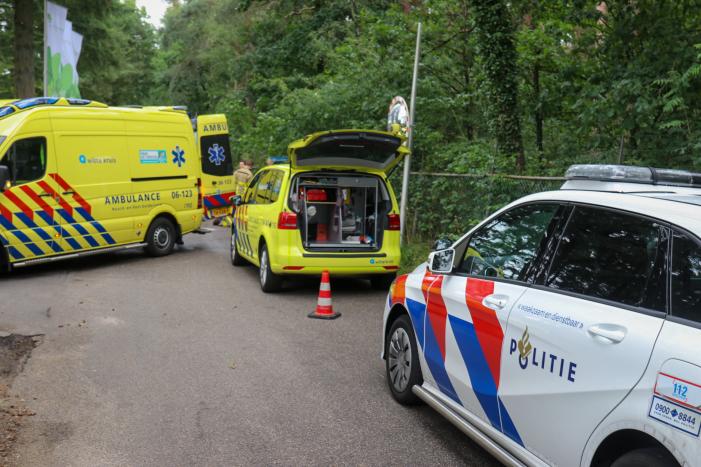 Motorrijder gewond na aanrijding met auto