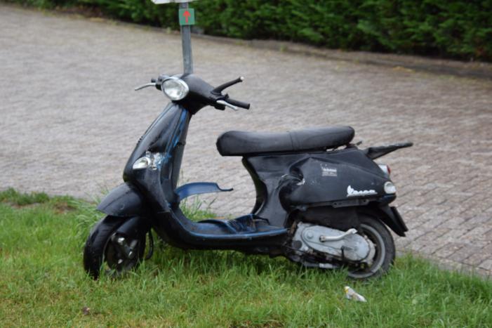 Aanrijding tussen scooter en personenauto