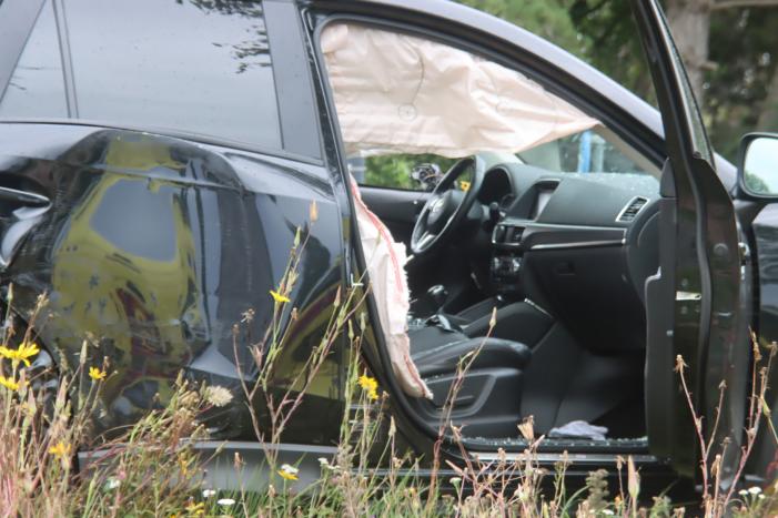Bergings vrachtwagen ramt personenwagen