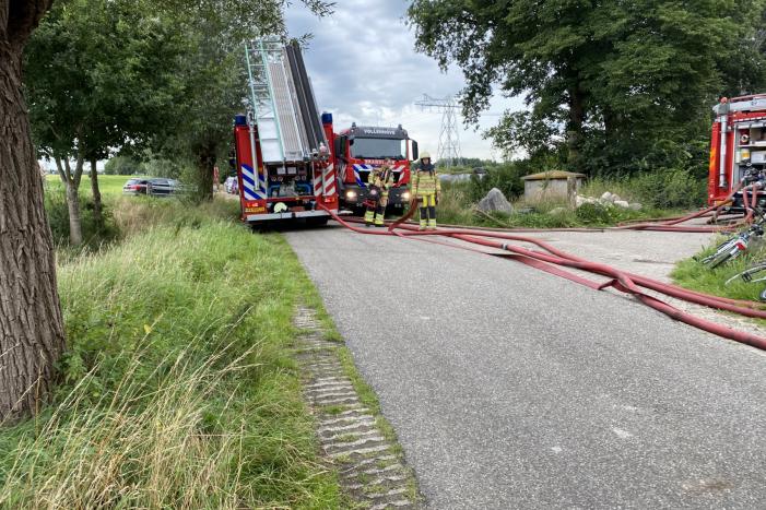 Tractor brand slaat over naar boerderij