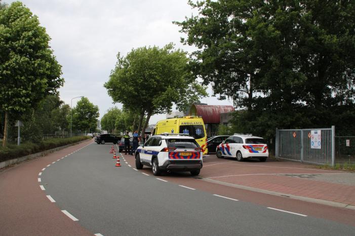 Jongeman op fiets gewond na verkeersongeval