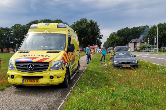 Twee auto's beschadigd bij aanrijding