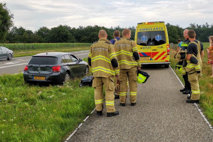Twee auto's beschadigd bij aanrijding