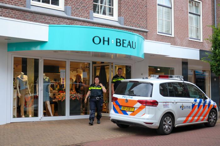 Winkeldief op omafiets gezocht