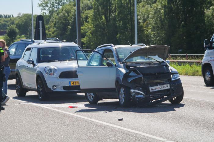 Veel schade bij kop-staartbotsing