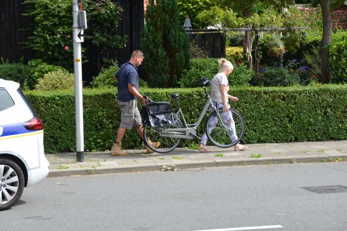 Overstekende fietsster aangereden