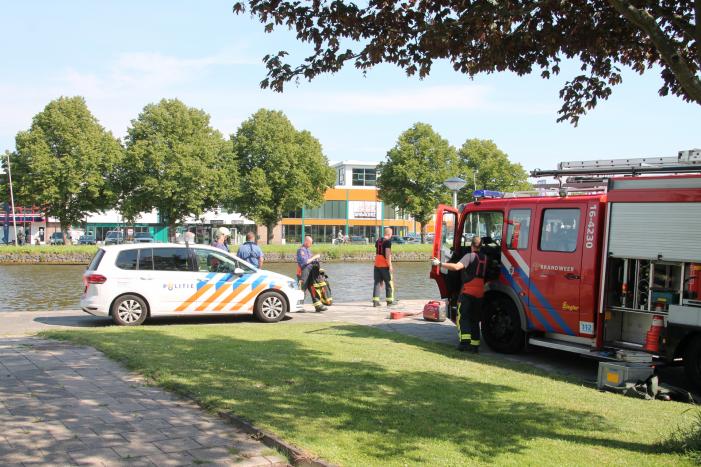 Boot in de problemen door gesprongen leiding