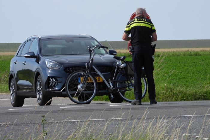 Fietser gewond na botsing met auto