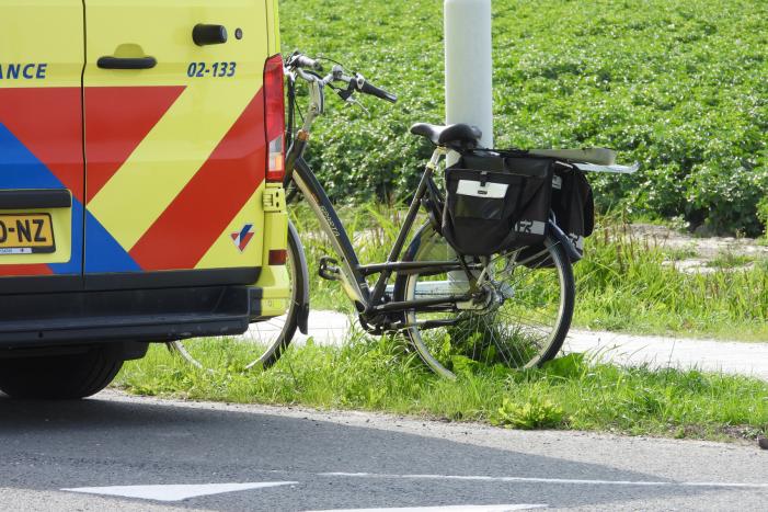 Fietser gewond na botsing met auto