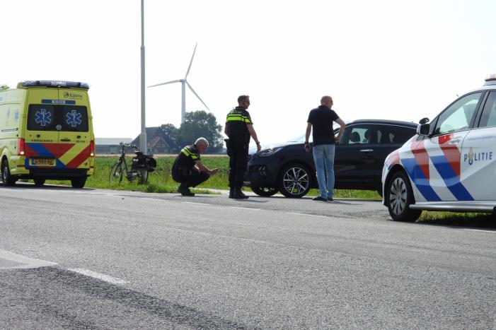 Fietser gewond na botsing met auto