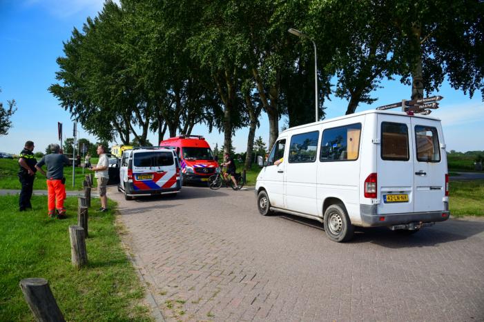 Parachute aangetroffen in Oude Maas