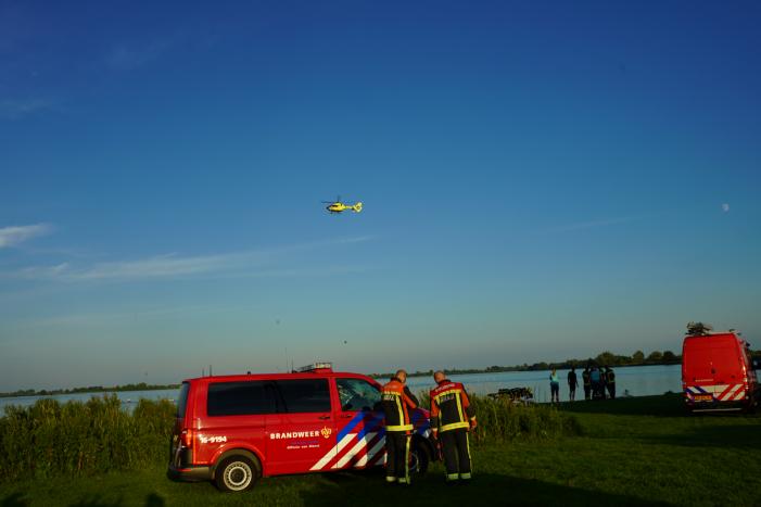 Hulpdiensten groots ingezet bij vermiste zwemmer
