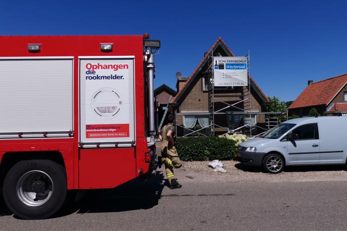Brandweer onderzoekt brand bij woning