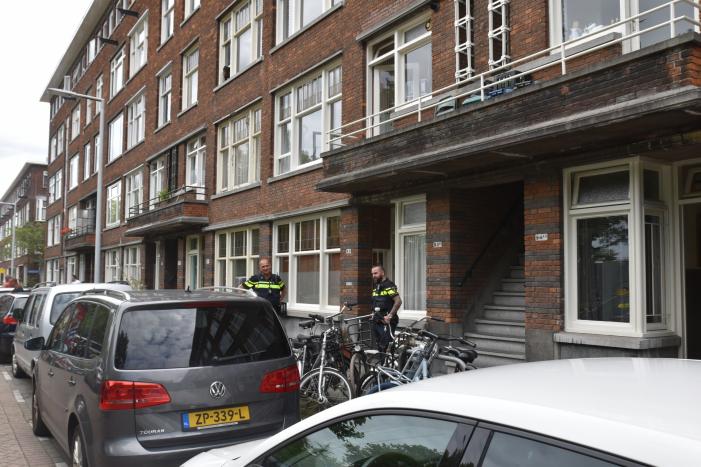 Twee dames nagekeken na magnetronbrand