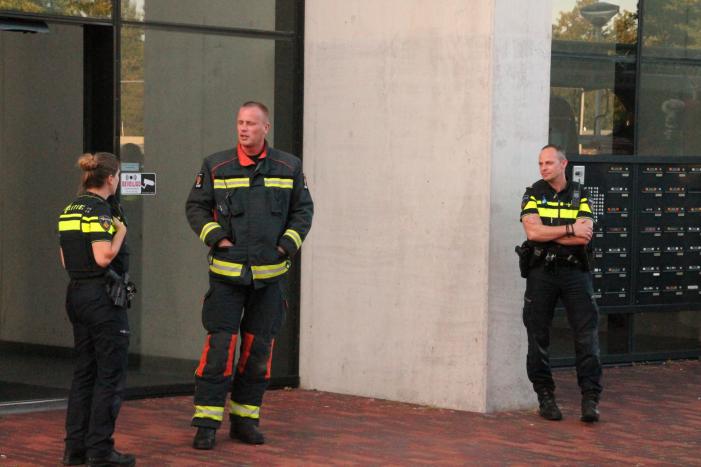 Bewoner dooft in brand gevlogen pan met doek