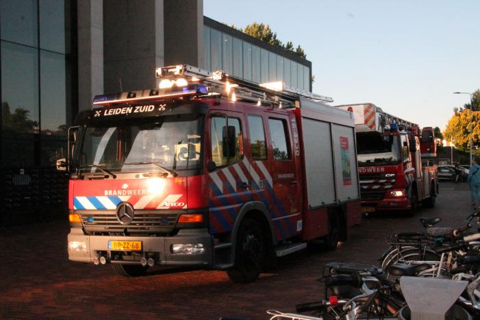 Bewoner dooft in brand gevlogen pan met doek
