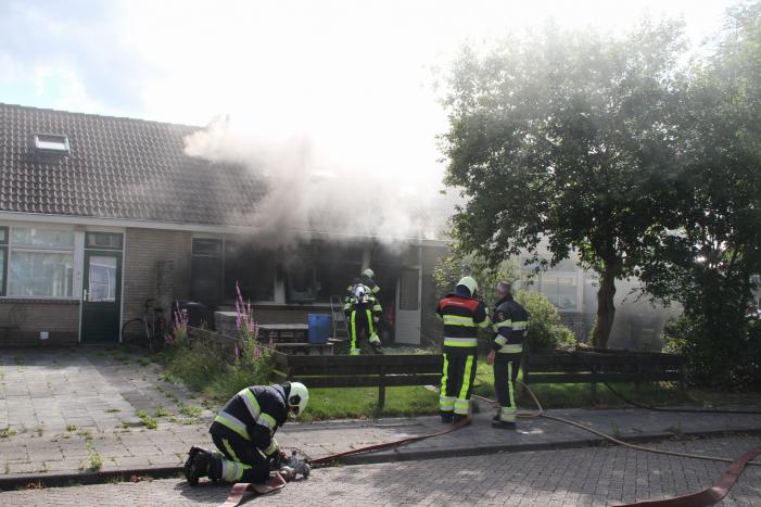 Woning volledig verwoest door uitslaande brand