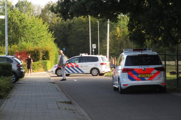 Politie lost waarschuwingsschoten bij ruzie, twee gewonden