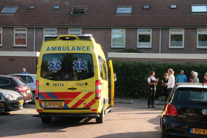 Vrouw gewond bij woningbrand