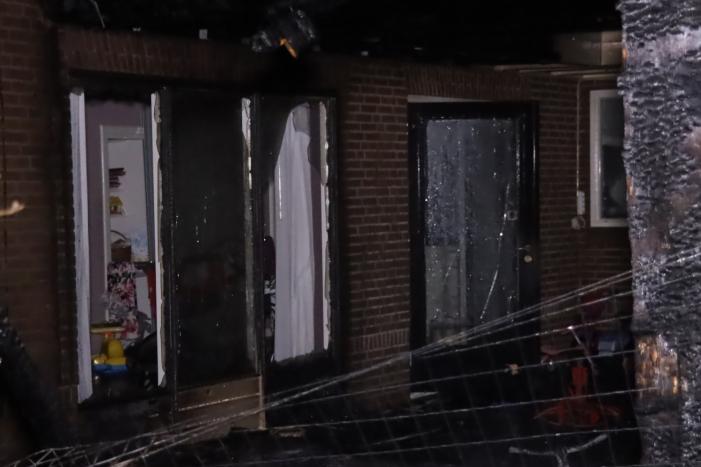 Enorme schade na brand bij woning