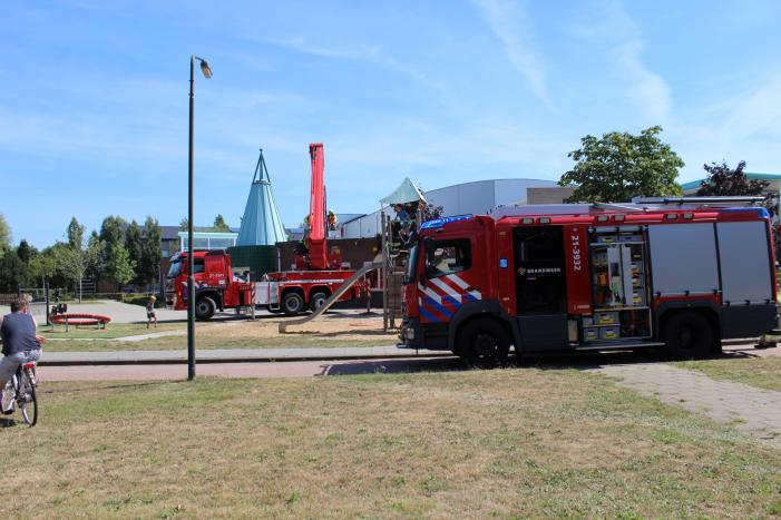 Brand op dak basisschool 't Ven bij werkzaamheden