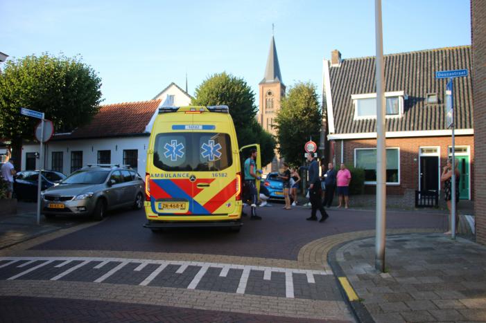 Scooterrijder gewond na aanrijding met auto