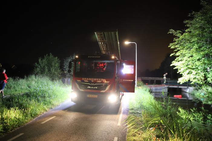 Grote schuurbrand vol met hooi