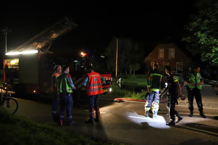 Grote schuurbrand vol met hooi