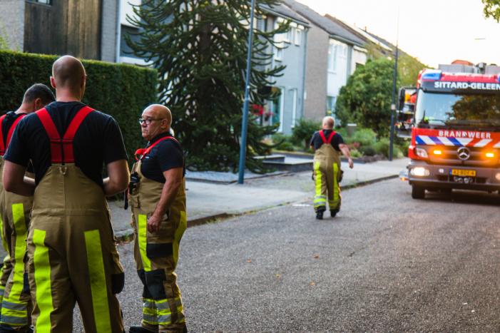 Onderzoek naar sinkhole in wegdek