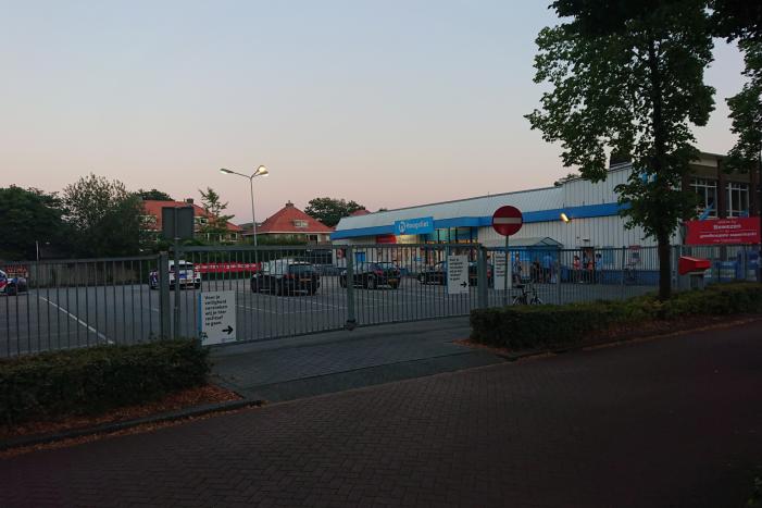 Man gevlucht na gewapende overval supermarkt Hoogvliet