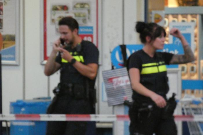 Man gevlucht na gewapende overval supermarkt Hoogvliet