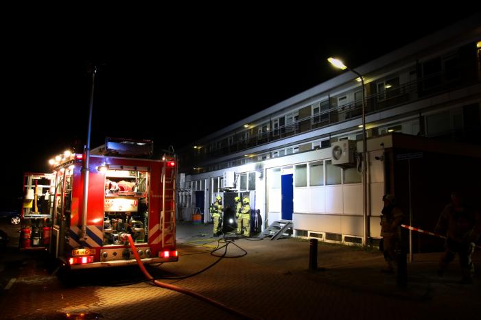 Veel rook bij brand in winkel