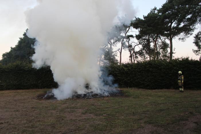 Buurtbewoners slaan alarm na brandlucht