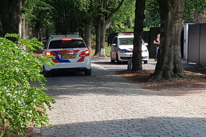 Vier daders slaan op de vlucht na overval woning Nikkie de Jager