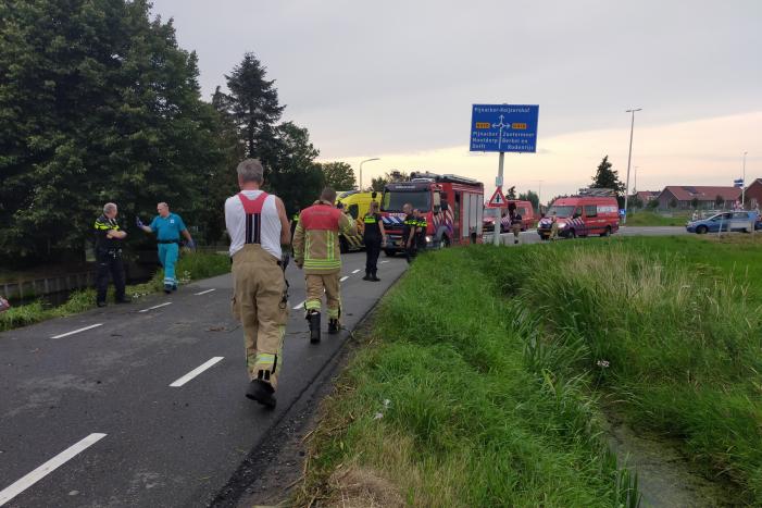 Terreinwagen belandt in sloot