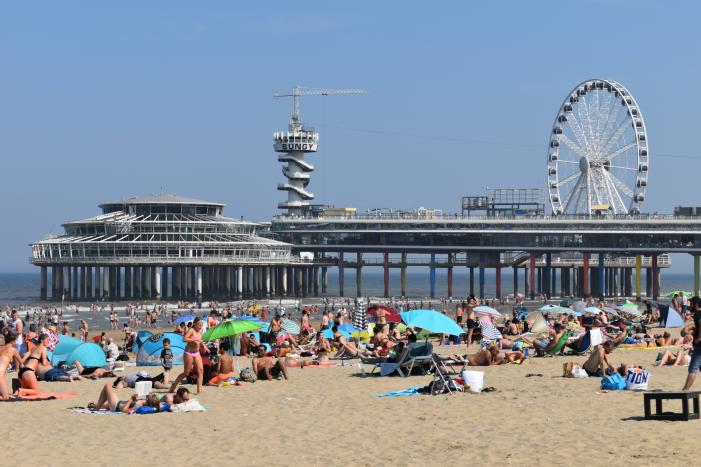 Drukte op het strand van Scheveningen