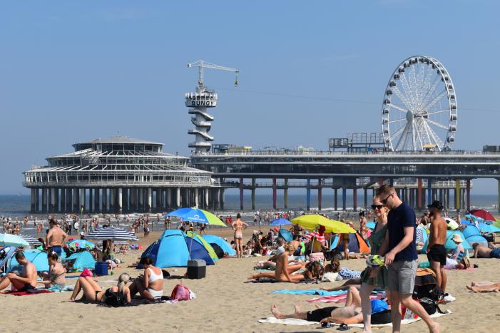 Drukte op het strand van Scheveningen