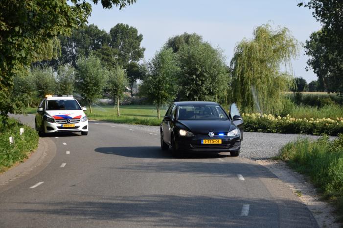 Motorrijder gaat hard onderuit en raakt gewond