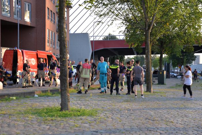 Hulpdiensten massaal ter plaatse voor persoon te water