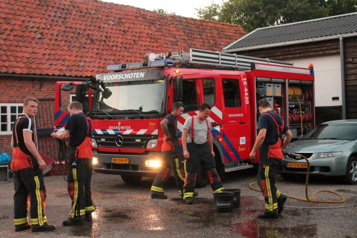 Brandweer redt opnieuw paard uit sloot
