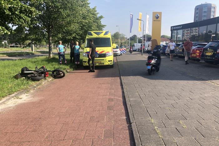 Brommerrijder gewond na val