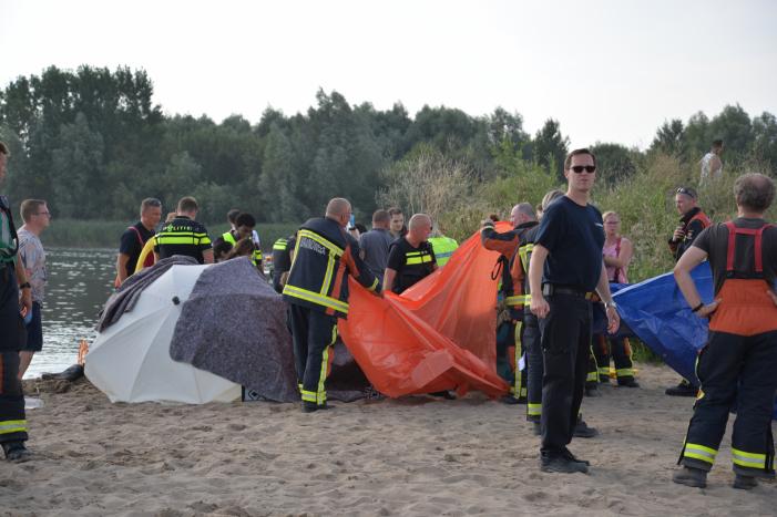 Kind van 7 jaar levenloos uit het water gehaald