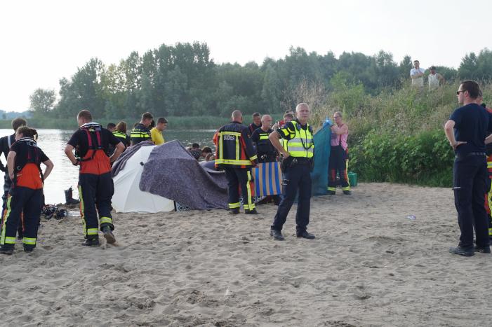 Kind van 7 jaar levenloos uit het water gehaald