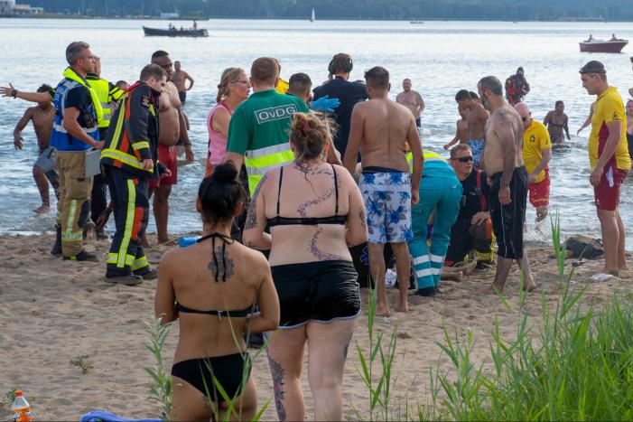 Kind van 7 jaar levenloos uit het water gehaald