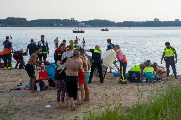 Kind van 7 jaar levenloos uit het water gehaald