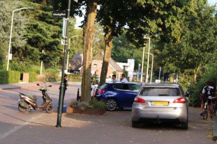Scooterrijder gewond bij verkeersongeval